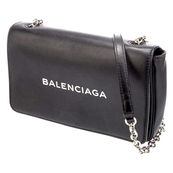 Balenciaga, Black Leather Crossbody w/ Front Closure. Includes Dust Bag. - Picture 13 of 16